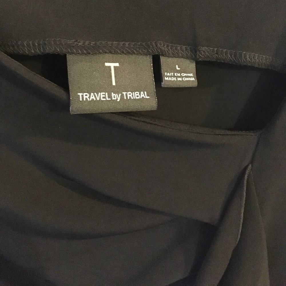 Perfect LBD w/ Ruching and Ruffle. NWT - Picture 4 of 8